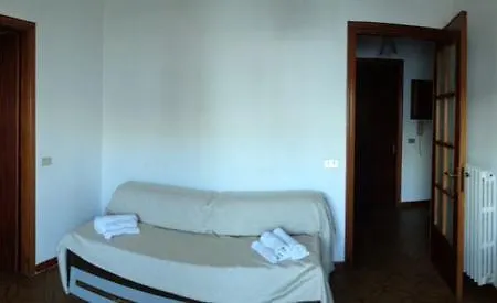 Catona, 23 *
